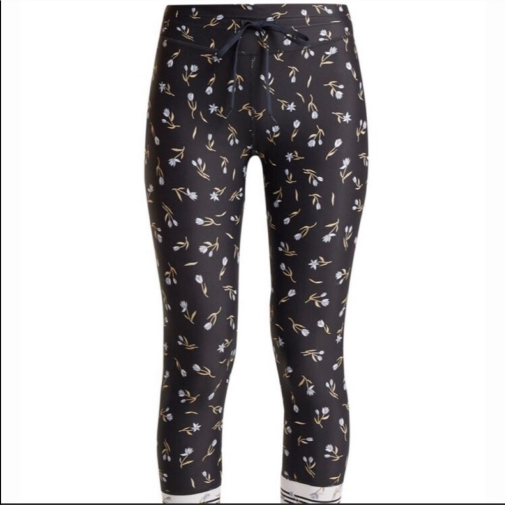 The Upside Floral High Waisted midi Leggings tulip - Picture 2 of 7